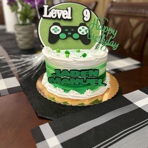 Cake topper personalized
